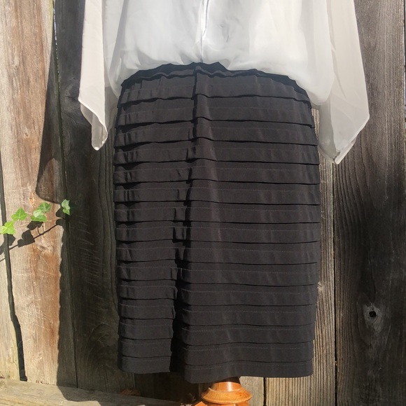 MSK Dress with Sheer Sleeves with Arm Slits. Size 14 Formal wear or Party Dress! - Picture 4 of 12